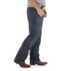 Wrangler - Mens 20X Limited Edition NO.33 Relaxed Fit Straight Leg Jean -Comprehensive Shop P1879965 3 20622.1630604608