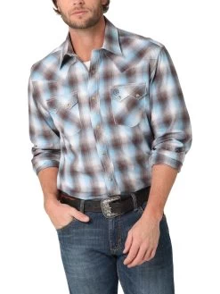 Wrangler Retro Mens Brown And Light Blue Plaid Modern Fit Long Sleeve Shirt