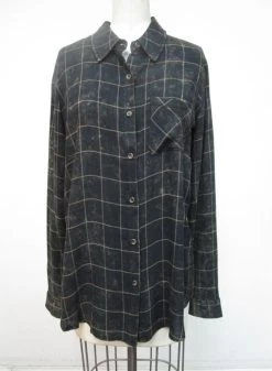 West & Wild Womens Green Square Long Sleeve Shirt